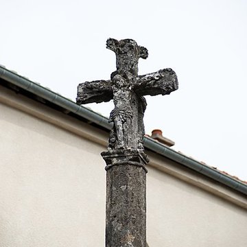 Croix en pierre