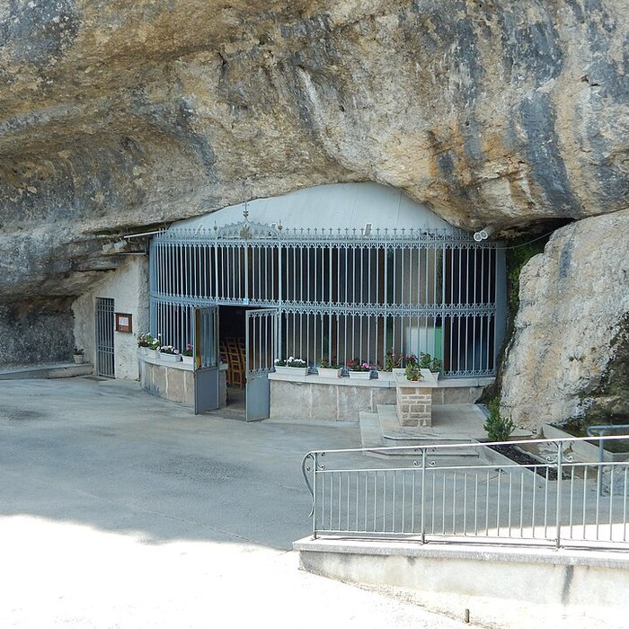 Photo de Grotte-chapelle de Remonot