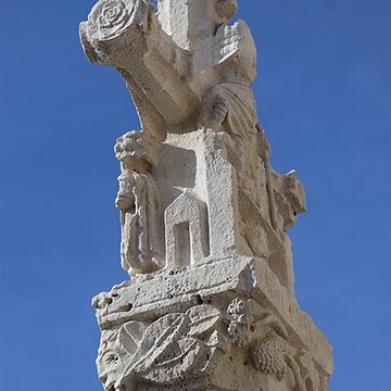 Croix en pierre