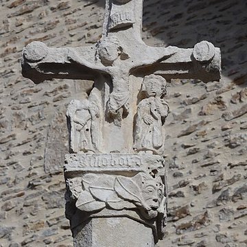 Croix en pierre