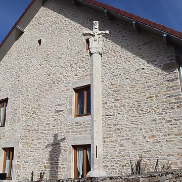 Croix en pierre