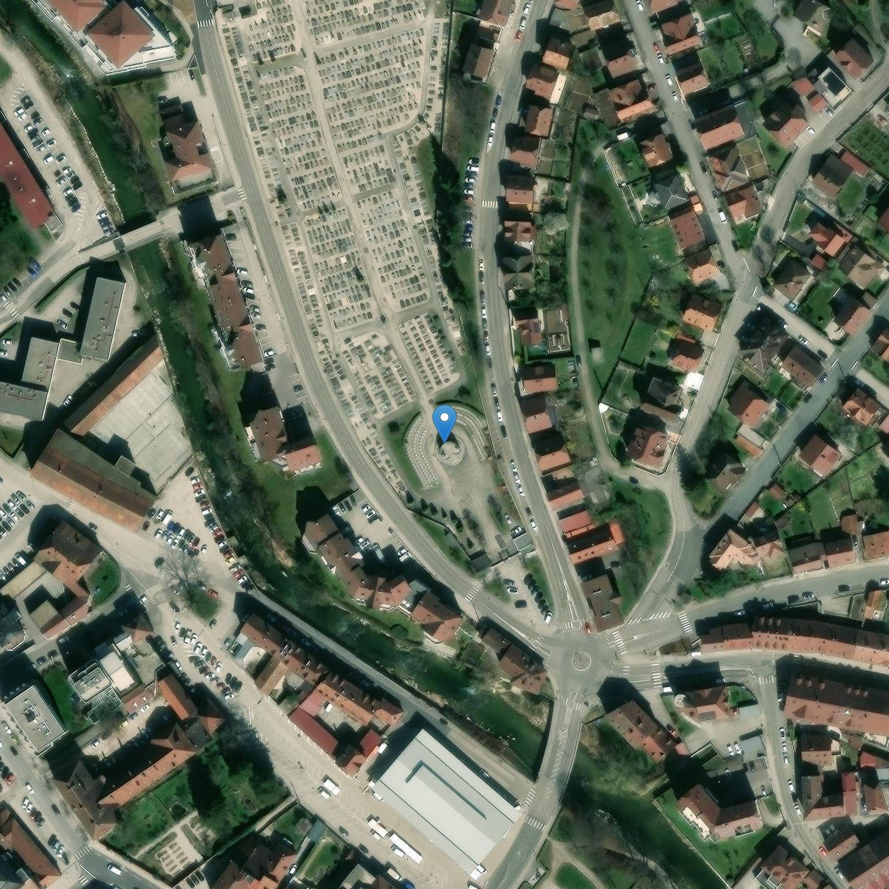 Photo de Monumento a los muertos