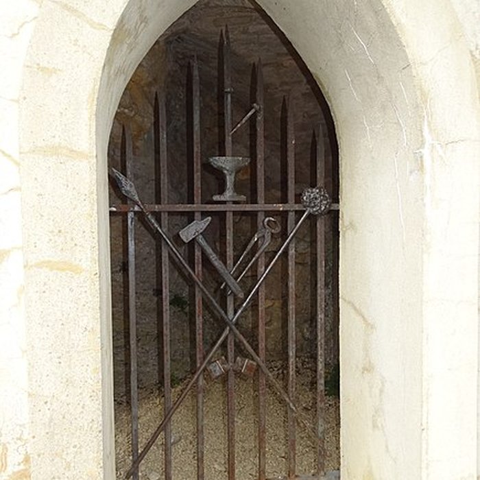 Photo de Mont-calvaire de Sombacour également sur commune de Bians-les-Usiers