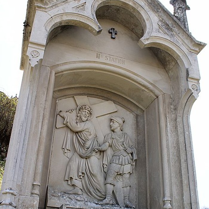Photo de Mont-calvaire de Sombacour également sur commune de Bians-les-Usiers