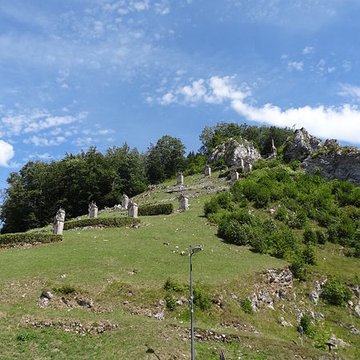 Mont-calvaire de Sombacour également sur commune de Bians-les-Usiers