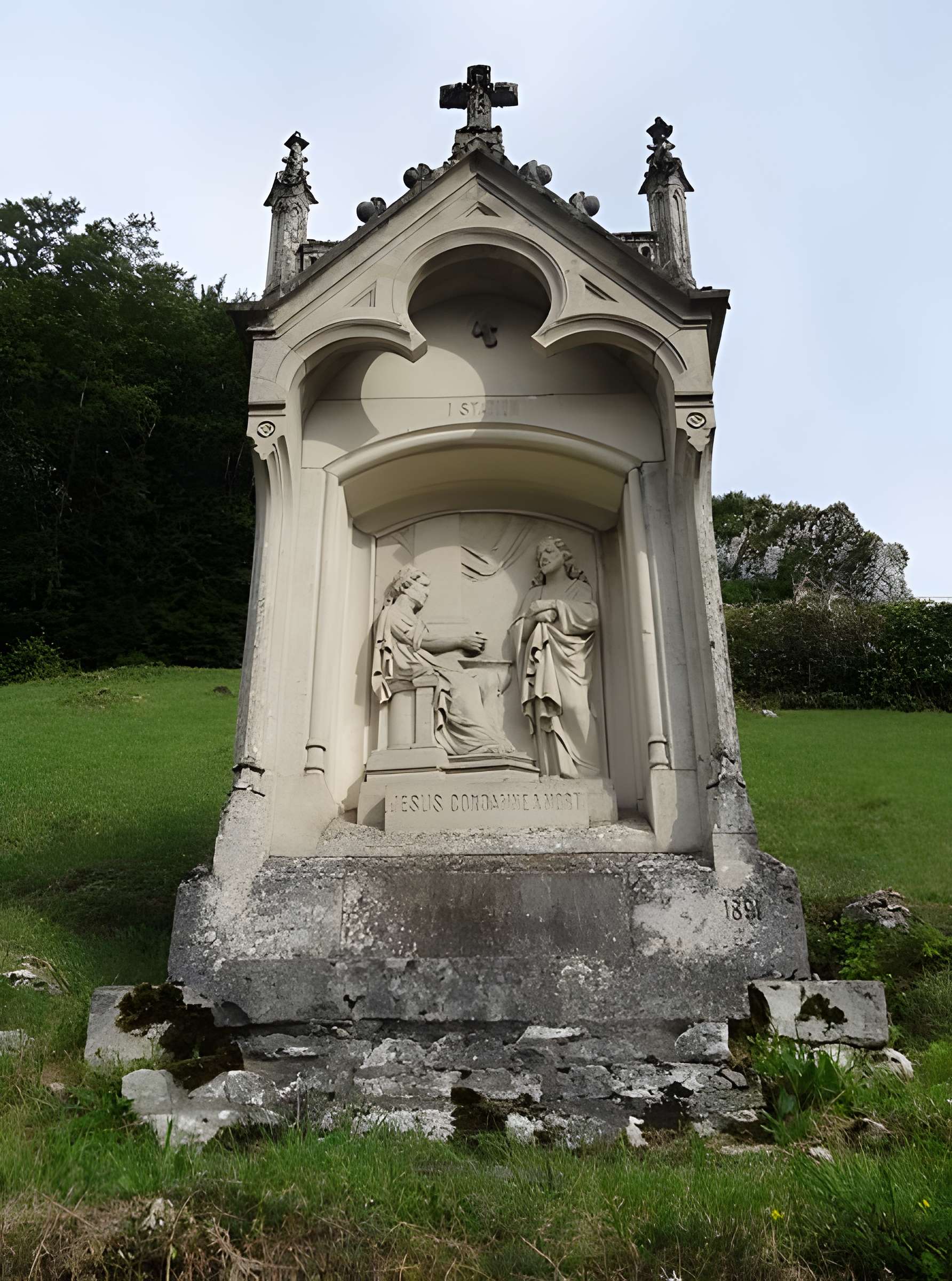 Mont-calvaire de Sombacour (également sur commune de Bians-les-Usiers)