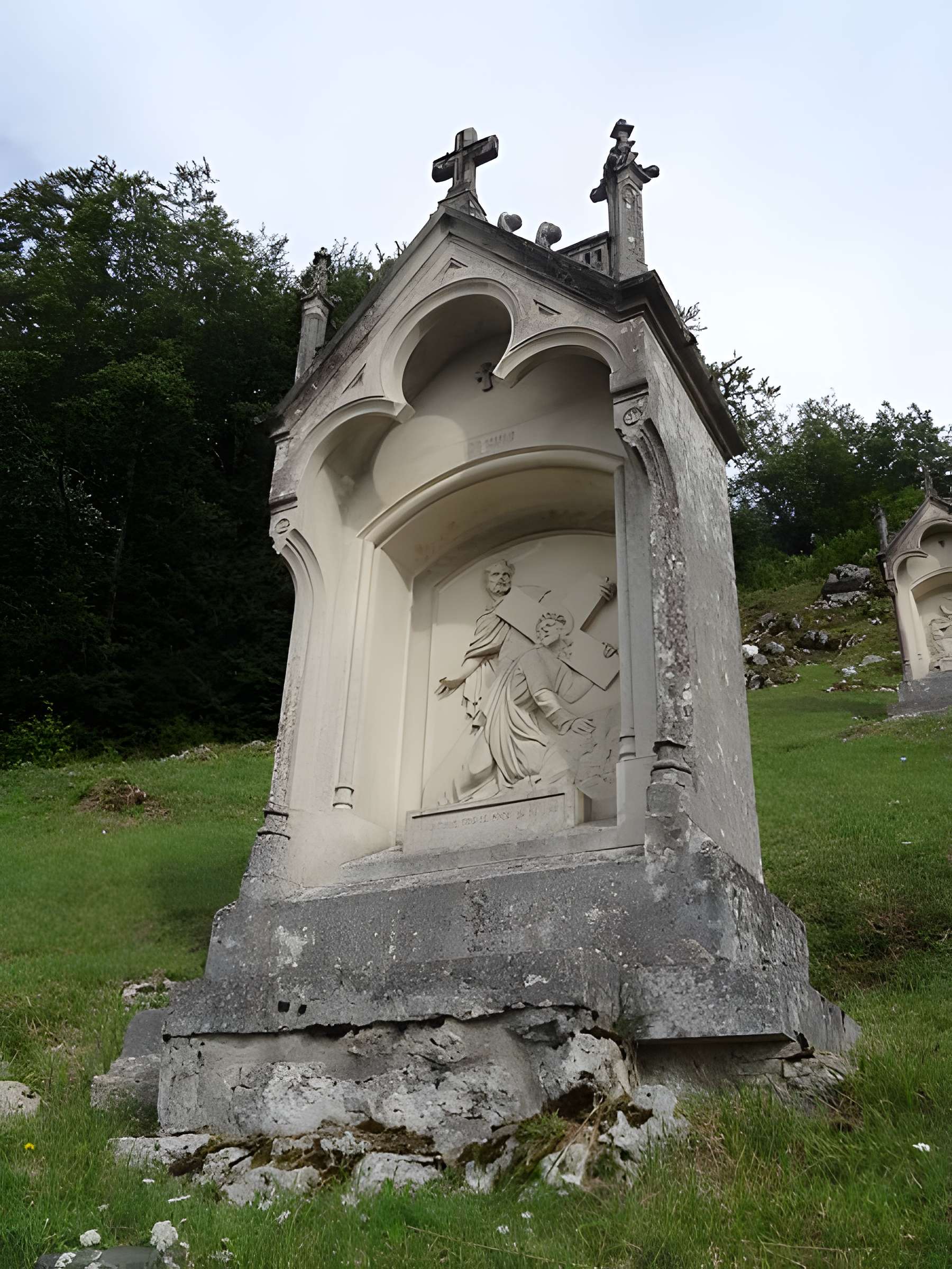 Mont-calvaire de Sombacour (également sur commune de Bians-les-Usiers)