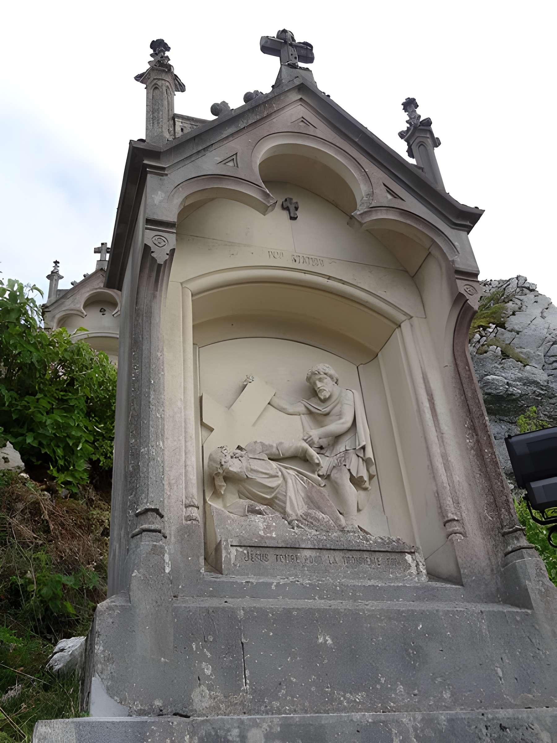 Mont-calvaire de Sombacour (également sur commune de Bians-les-Usiers)