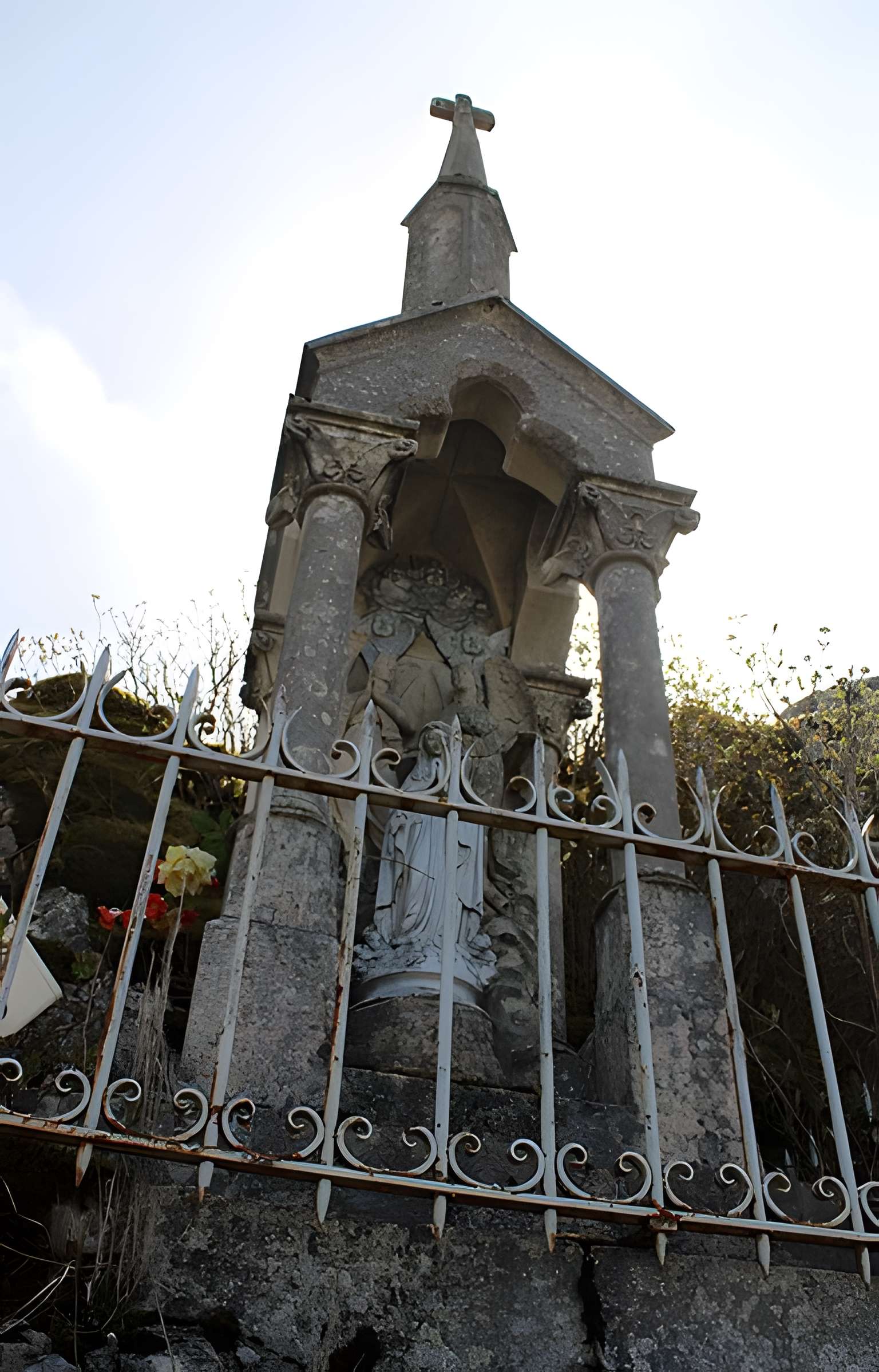 Mont-calvaire de Sombacour (également sur commune de Bians-les-Usiers)