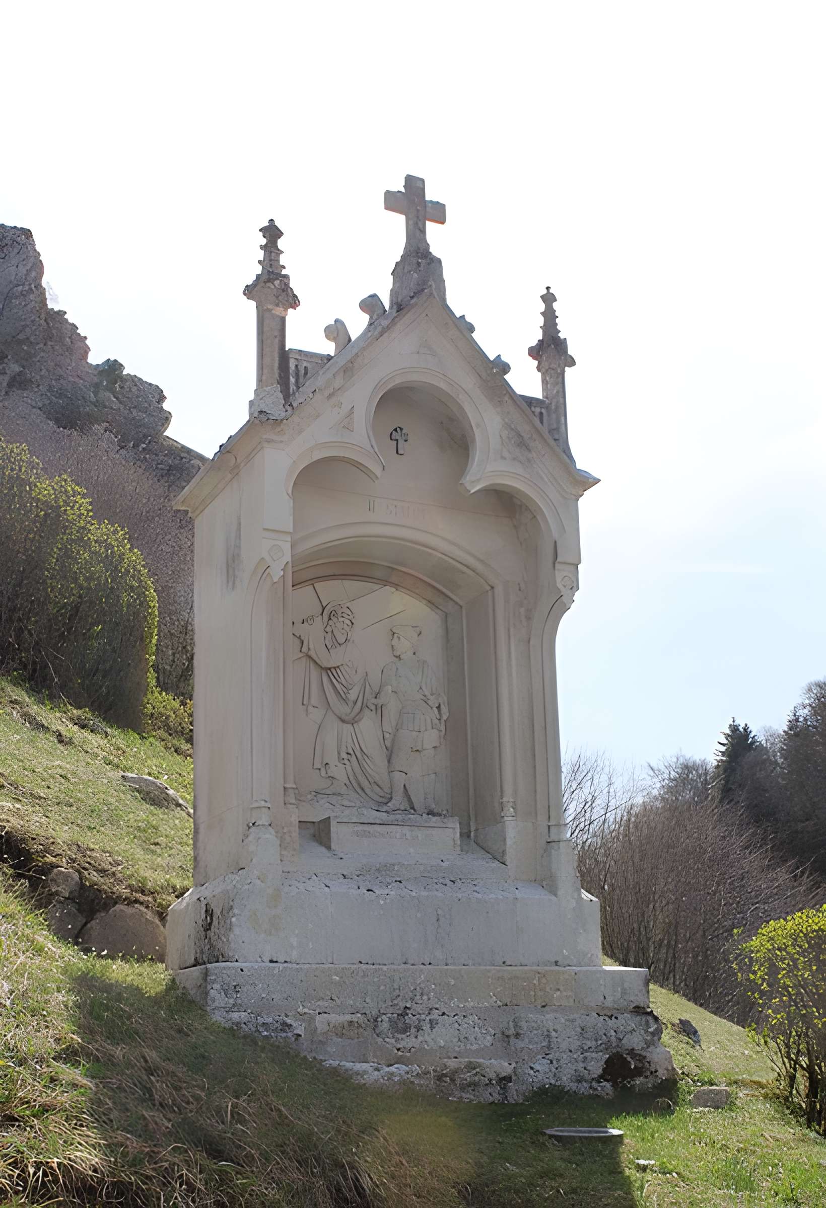 Mont-calvaire de Sombacour (également sur commune de Bians-les-Usiers)