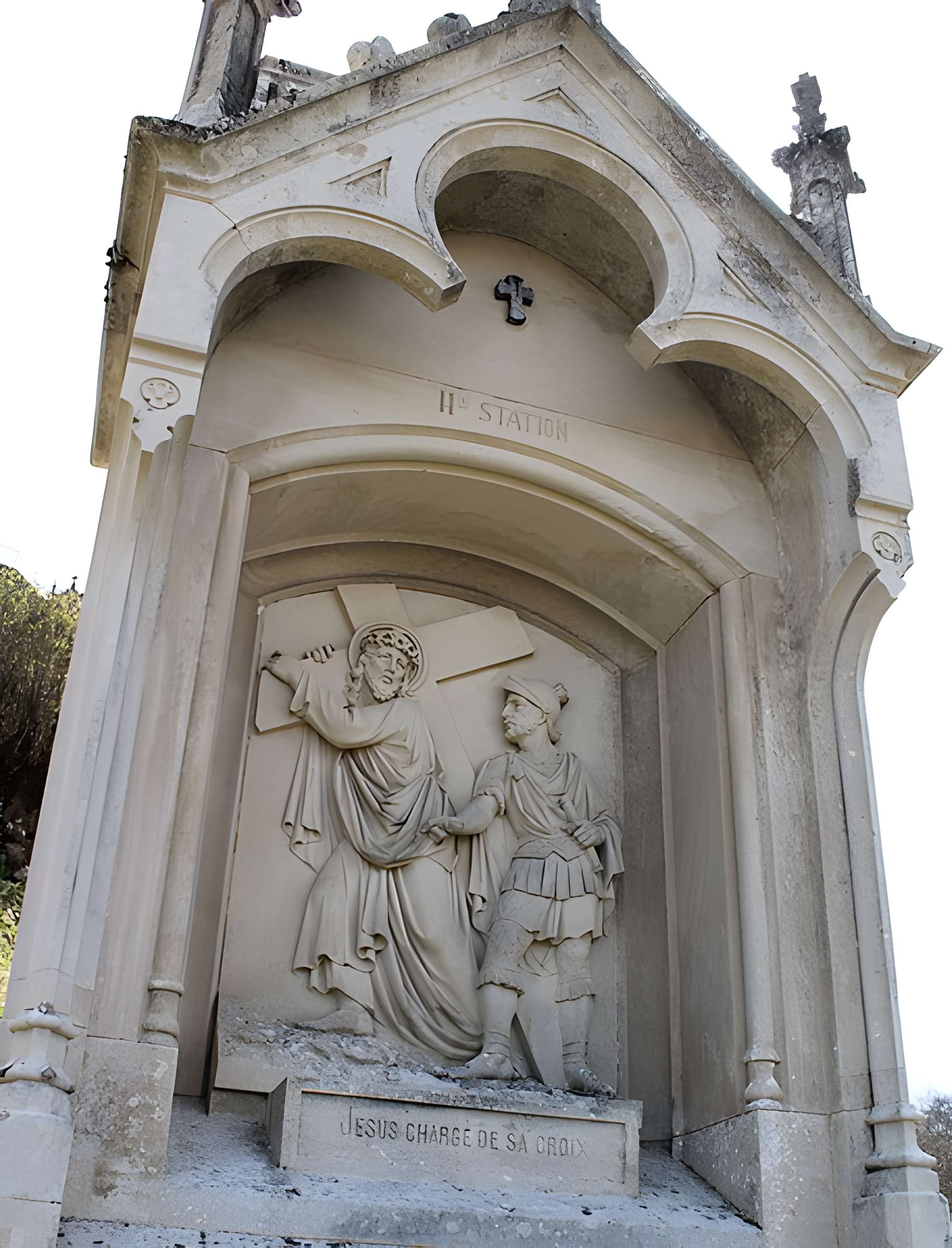 Mont-calvaire de Sombacour (également sur commune de Bians-les-Usiers)
