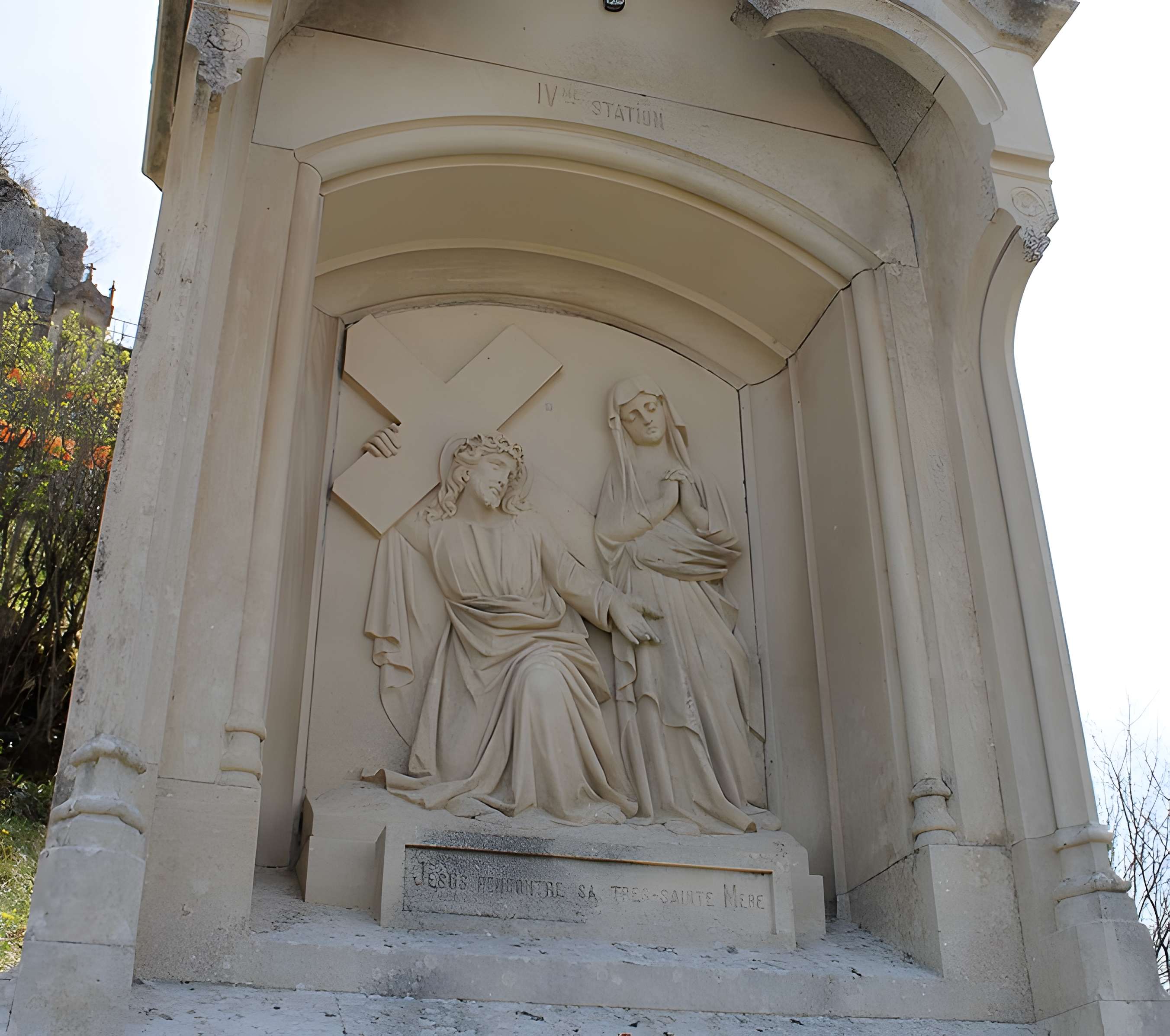 Mont-calvaire de Sombacour (également sur commune de Bians-les-Usiers)