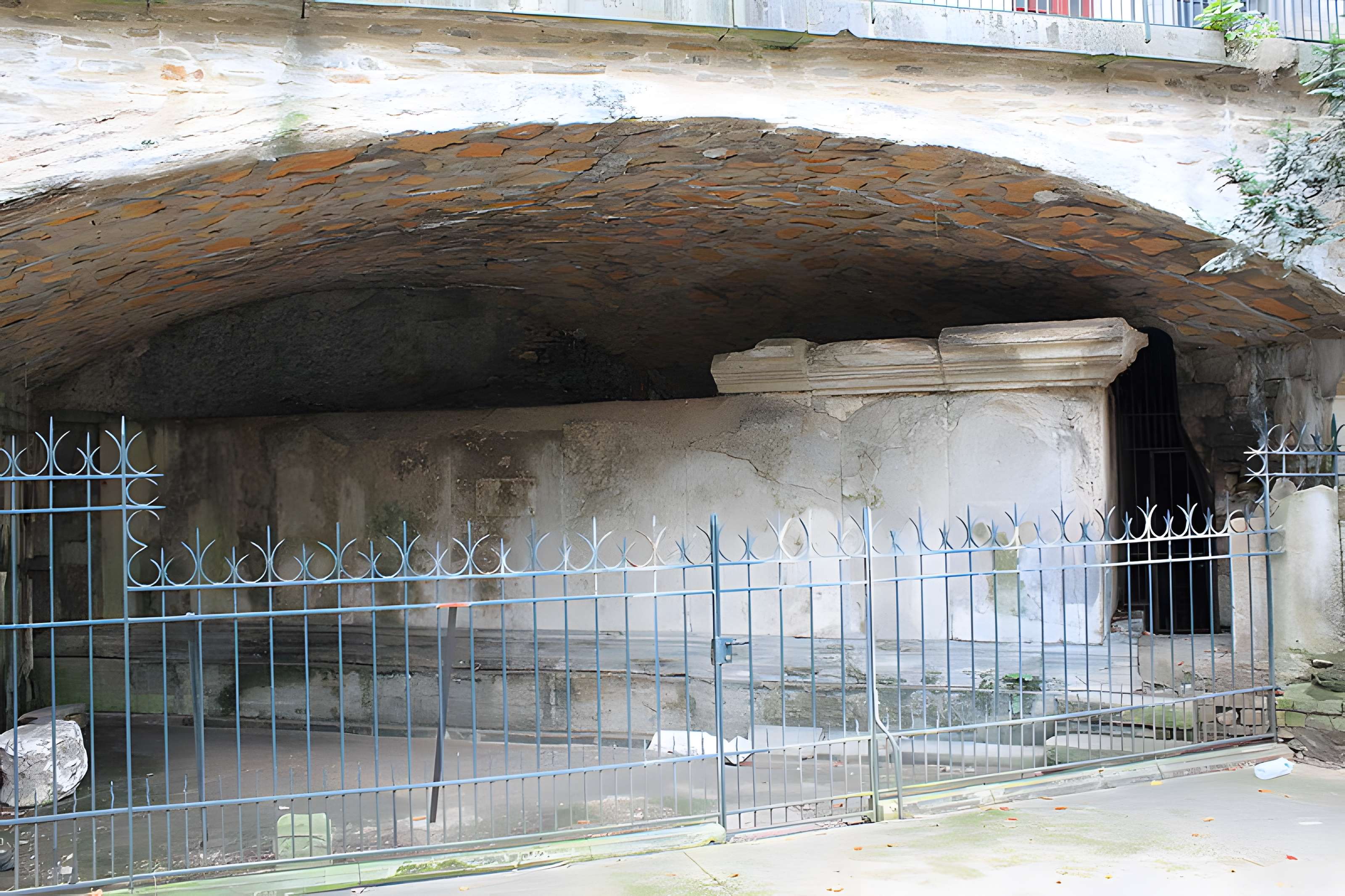 Aqueduc antique dit d’Arcier