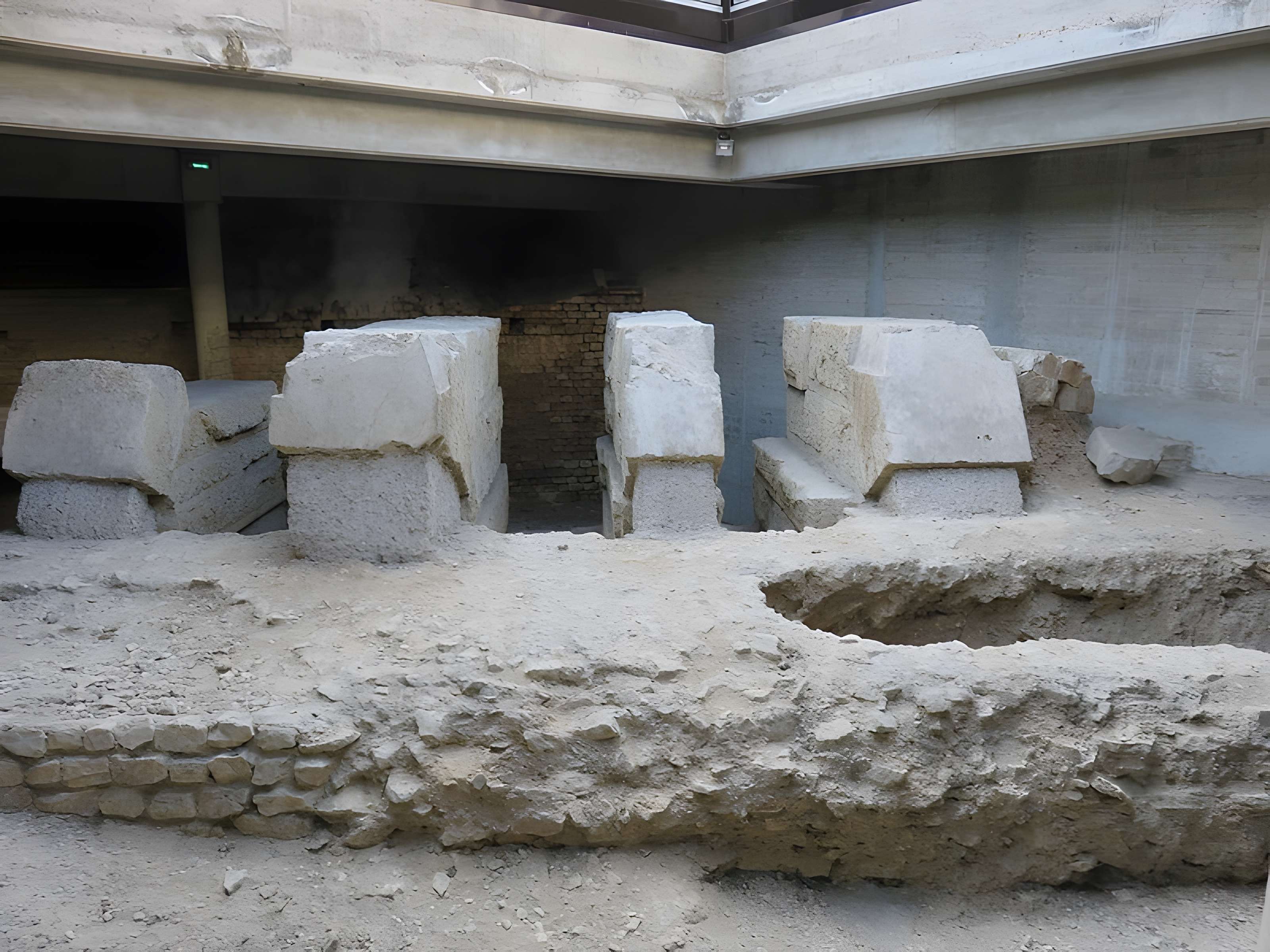 Aqueduc antique dit d’Arcier