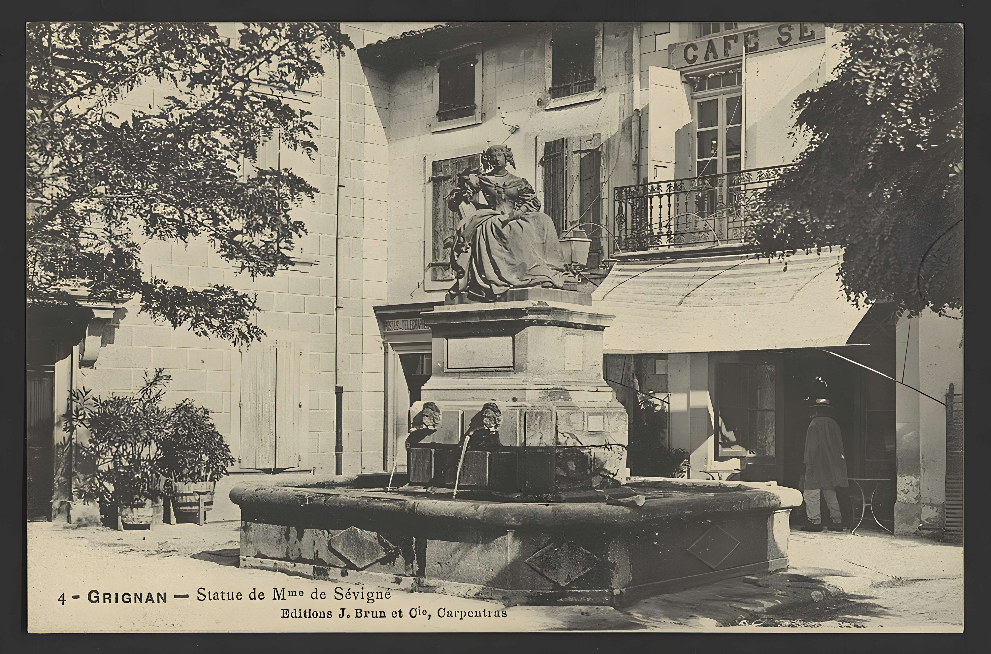 Statue de Madame de Sévigné