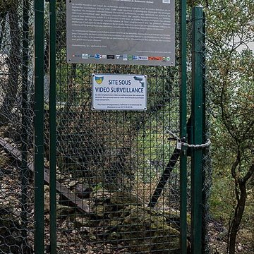 Ensemble archéologique dit de la Grotte Mandrin