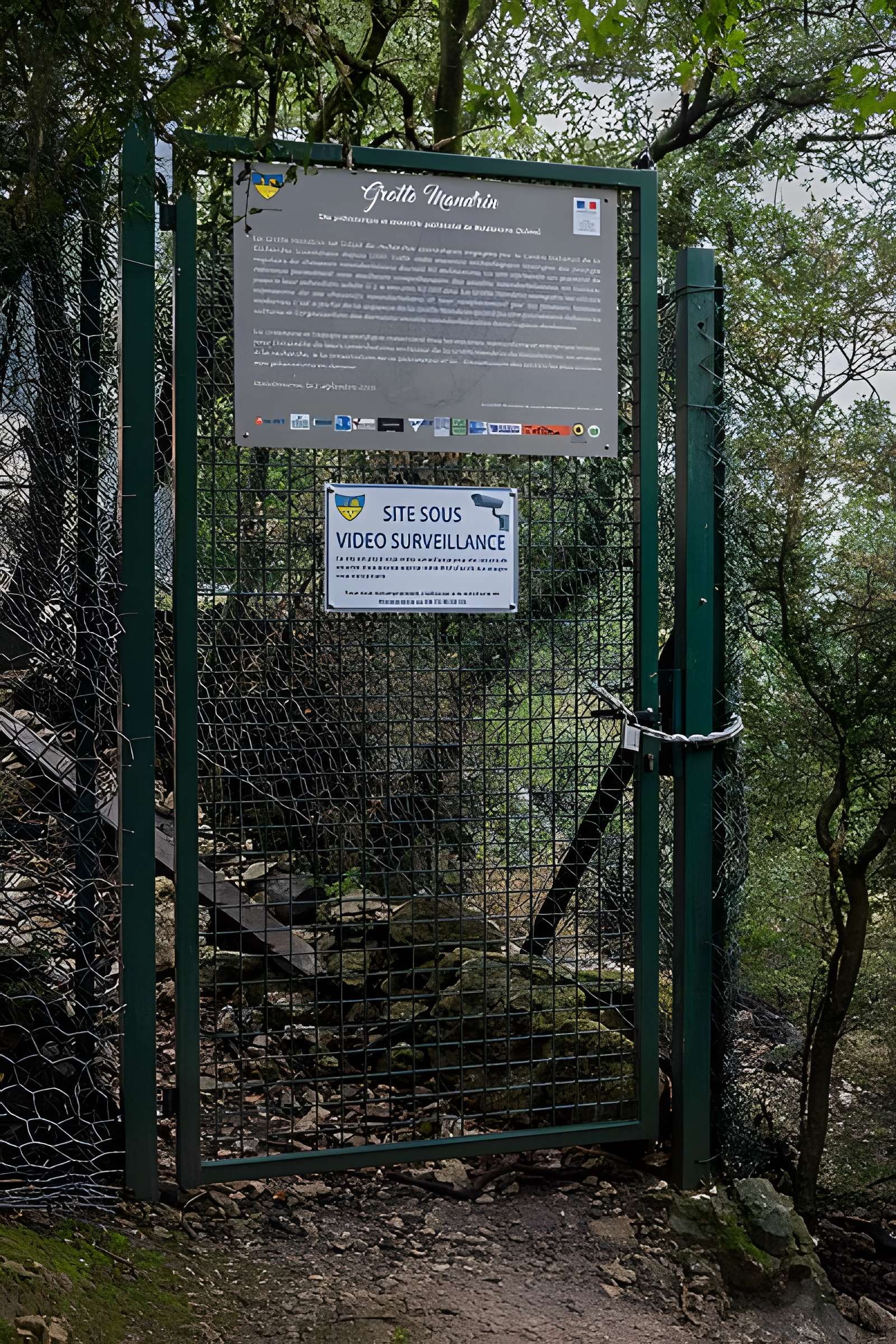 Ensemble archéologique dit de la Grotte Mandrin