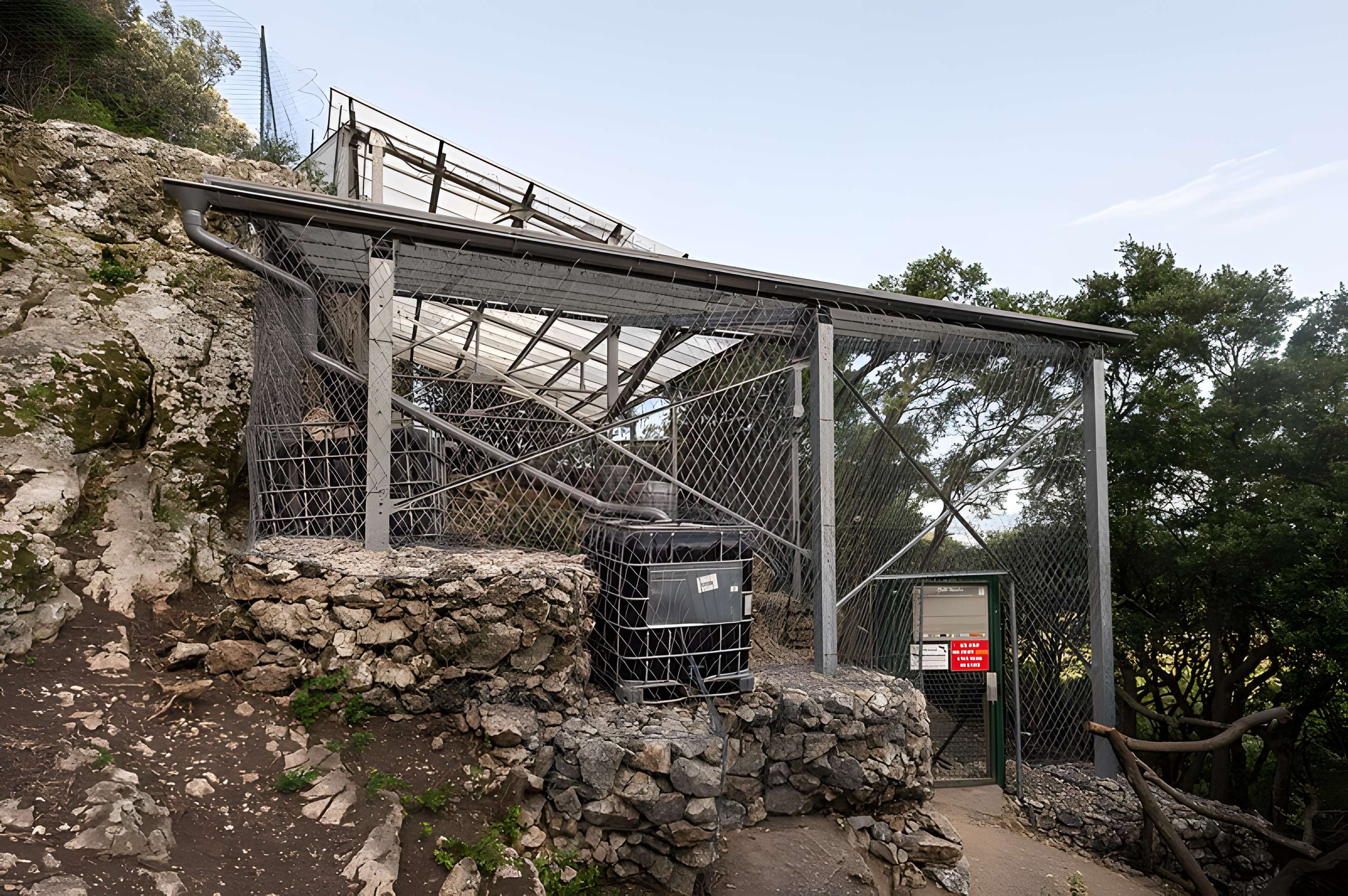 Ensemble archéologique dit de la Grotte Mandrin