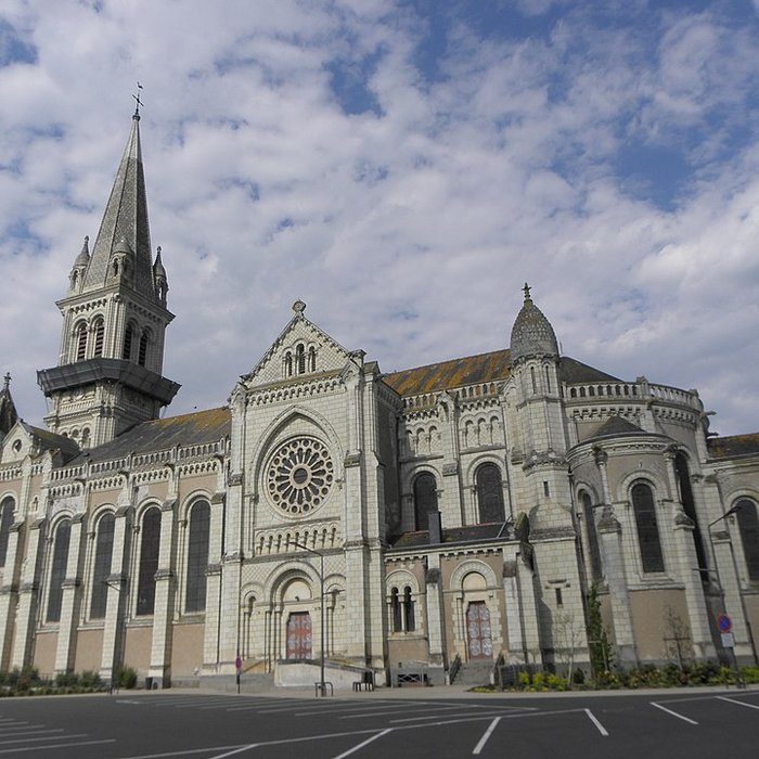 Photo de Église Notre-Dame la Neuve de Chemillé