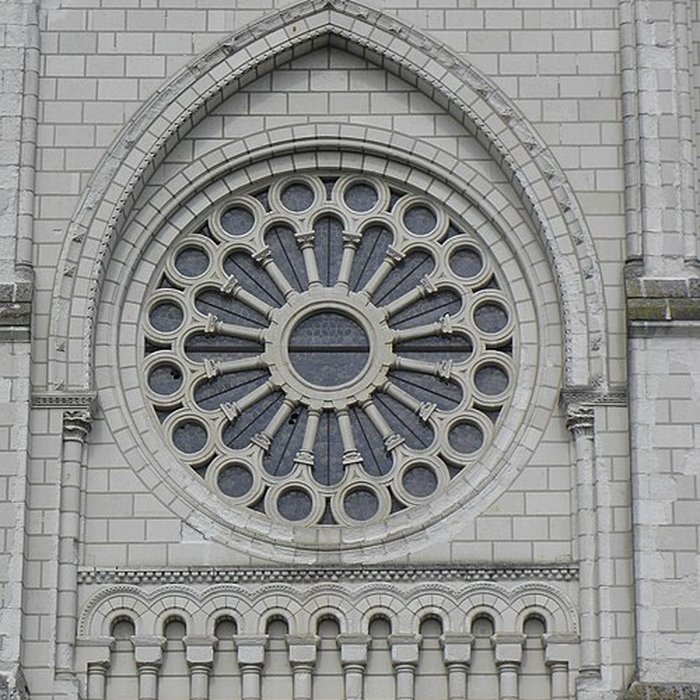 Photo de Église Notre-Dame la Neuve de Chemillé