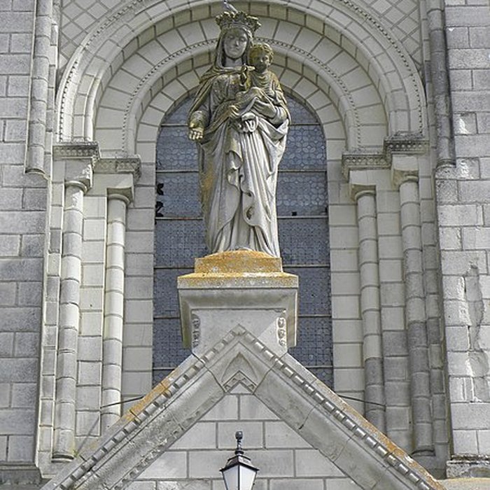 Photo de Église Notre-Dame la Neuve de Chemillé
