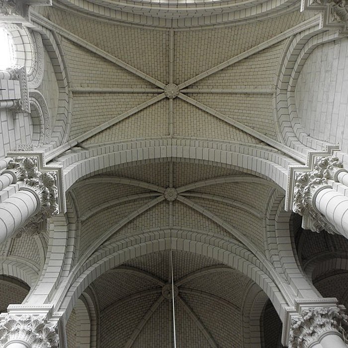 Photo de Église Notre-Dame la Neuve de Chemillé