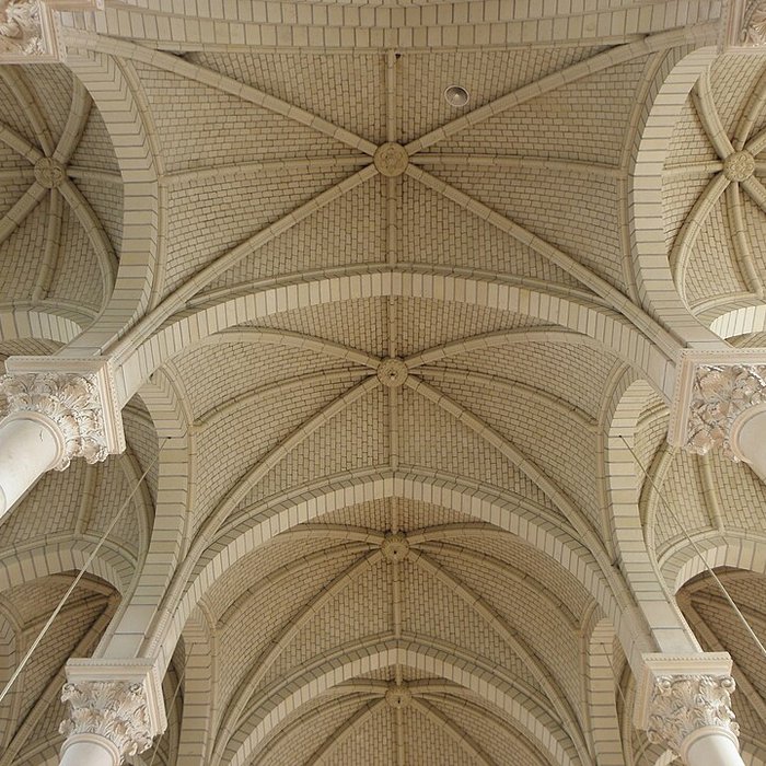 Photo de Église Notre-Dame la Neuve de Chemillé
