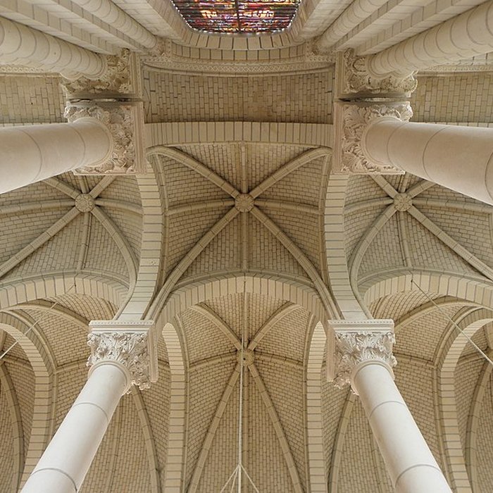 Photo de Église Notre-Dame la Neuve de Chemillé