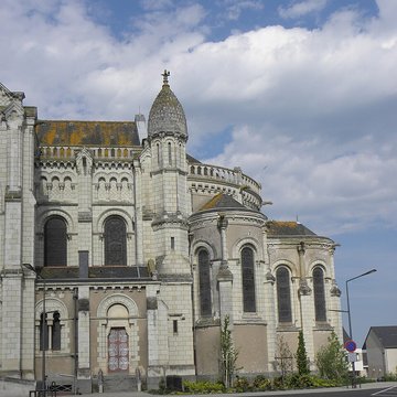 Église Notre-Dame la Neuve de Chemillé