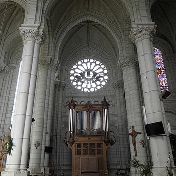 Église Notre-Dame la Neuve de Chemillé
