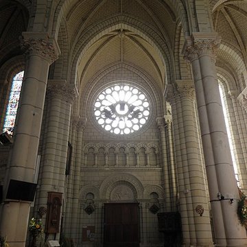 Église Notre-Dame la Neuve de Chemillé
