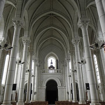 Église Notre-Dame la Neuve de Chemillé