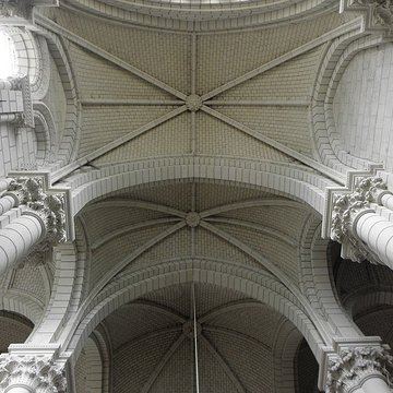Église Notre-Dame la Neuve de Chemillé