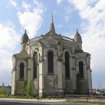 Église Notre-Dame la Neuve de Chemillé