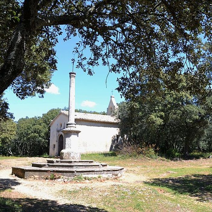 Photo de Chapelle funéraire des Seigneurs de la Baume