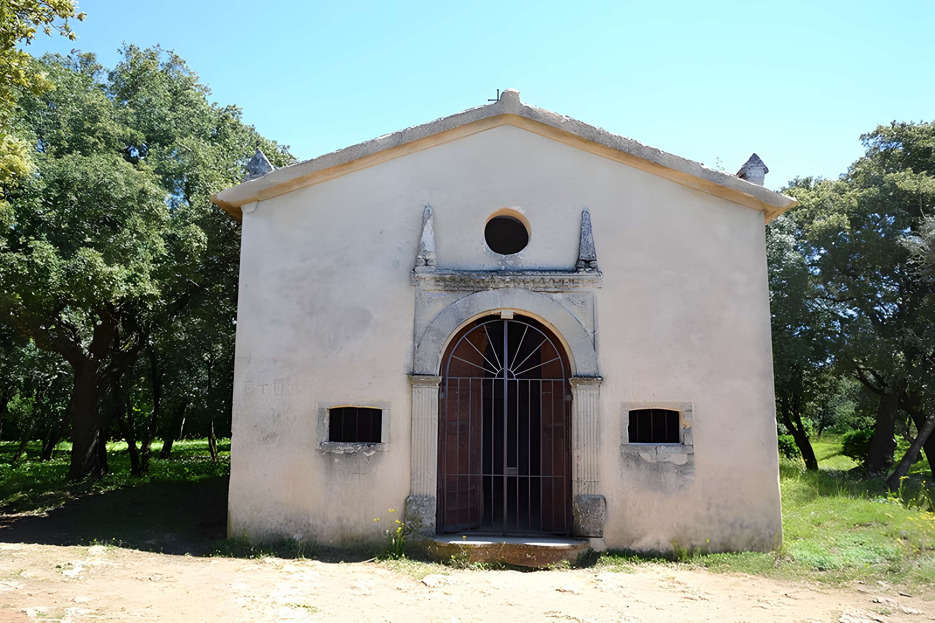 Chapelle funéraire des Seigneurs de la Baume