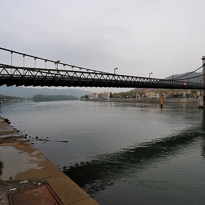 Photo de Passerelle Seguin sur le Rhône également sur commune de Tournon-sur-Rhône, dans lArdèche