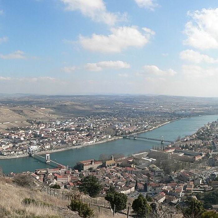 Photo de Passerelle Seguin sur le Rhône également sur commune de Tournon-sur-Rhône, dans lArdèche