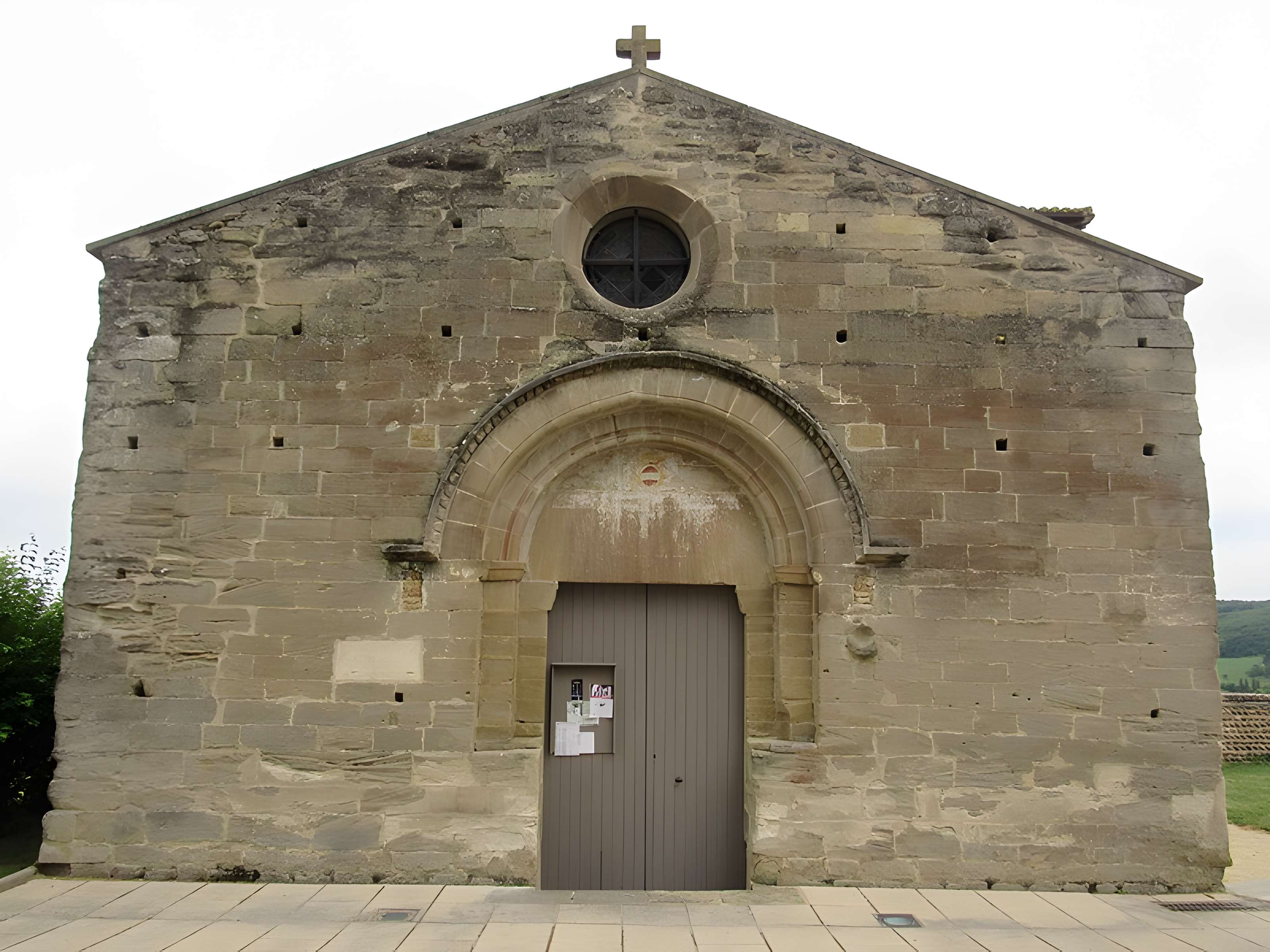Eglise et son cimetière