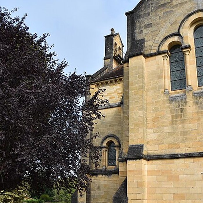 Photo de Église Notre-Dame-de-la-Nativité de Cénac-et-Saint-Julien