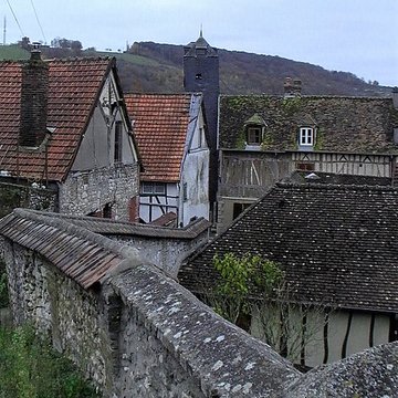 Maison et ancien beffroi de la Madeleine