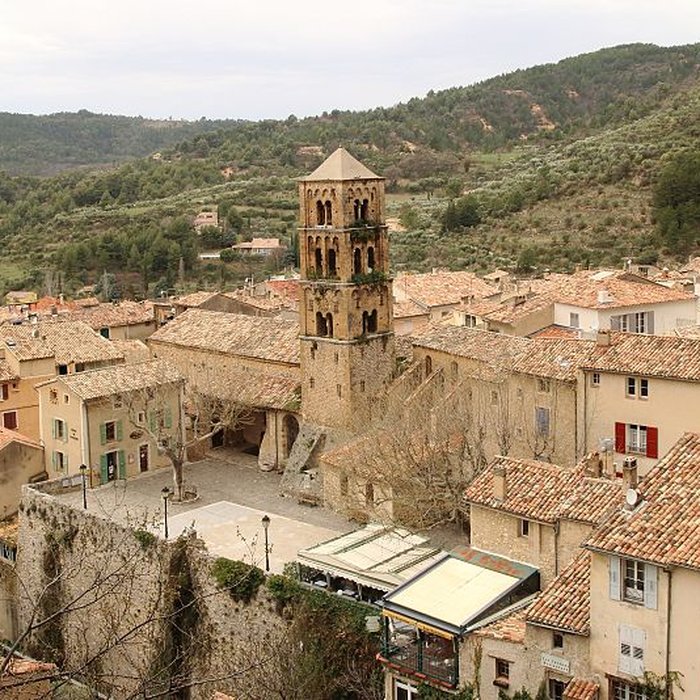 Photo de Église Notre-Dame-de-lAssomption de Moustiers-Sainte-Marie
