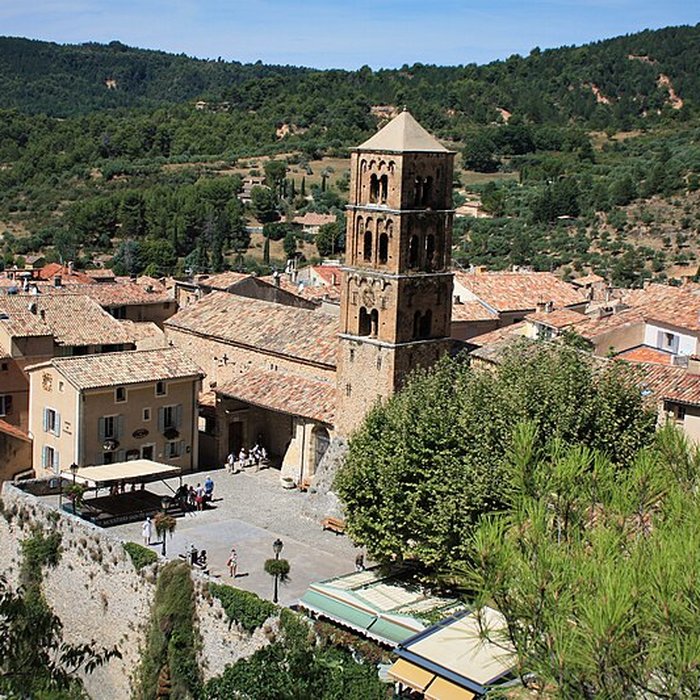 Photo de Église Notre-Dame-de-lAssomption de Moustiers-Sainte-Marie