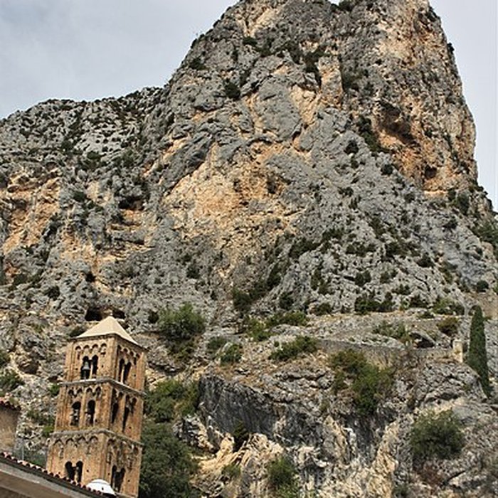 Photo de Église Notre-Dame-de-lAssomption de Moustiers-Sainte-Marie