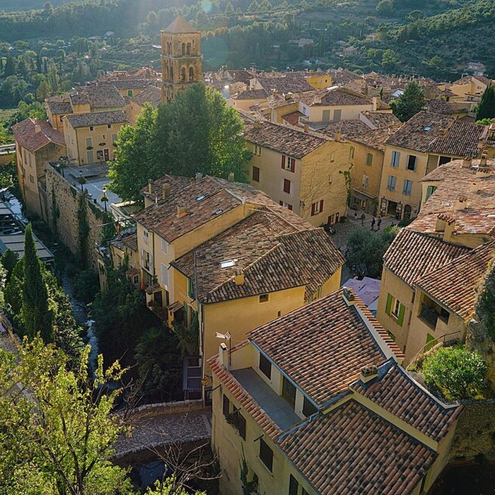 Photo de Église Notre-Dame-de-lAssomption de Moustiers-Sainte-Marie