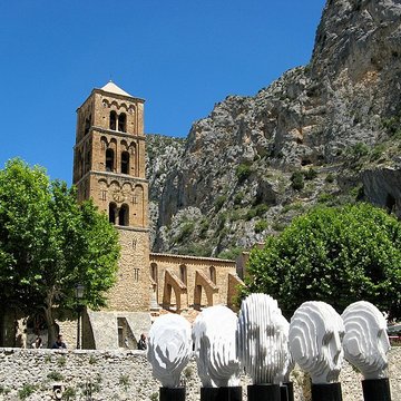 Église Notre-Dame-de-lAssomption de Moustiers-Sainte-Marie