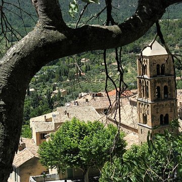 Église Notre-Dame-de-lAssomption de Moustiers-Sainte-Marie