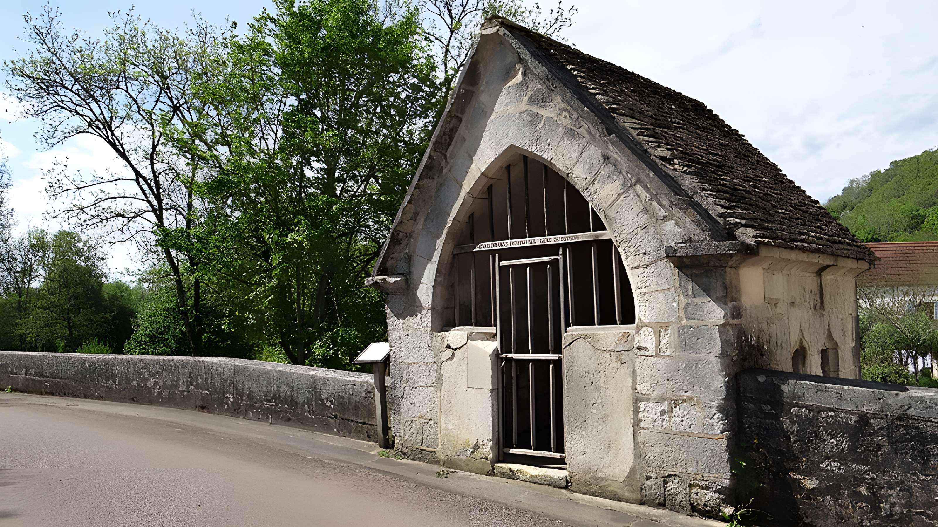 Chapelle du Bourg-d'En-Bas à Mailly-le-Château