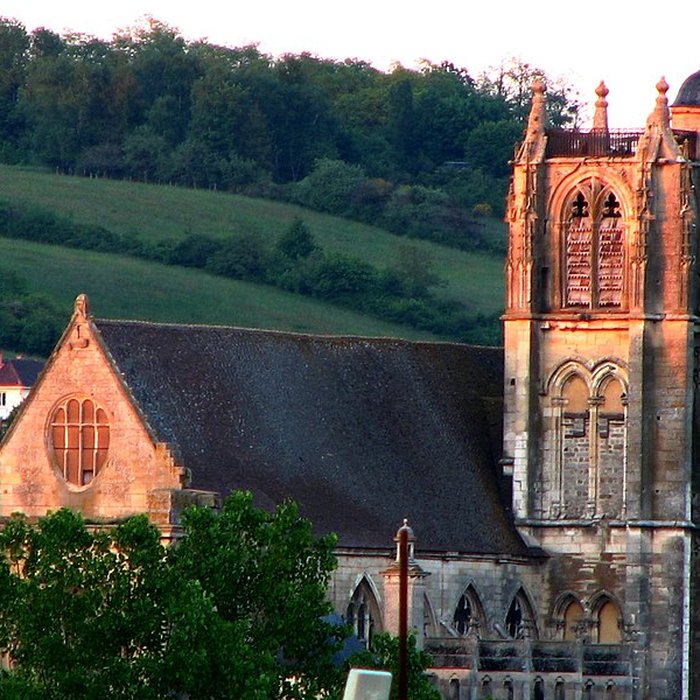 Photo de Église Notre-Dame-de-lAssomption de Villeneuve-sur-Yonne