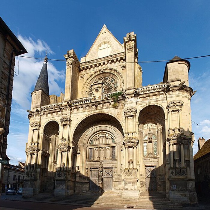 Photo de Église Notre-Dame-de-lAssomption de Villeneuve-sur-Yonne